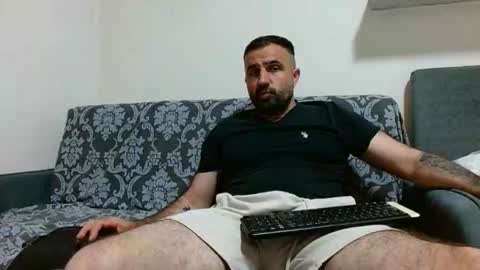 loveivat80 online show from 18, 4, 2026