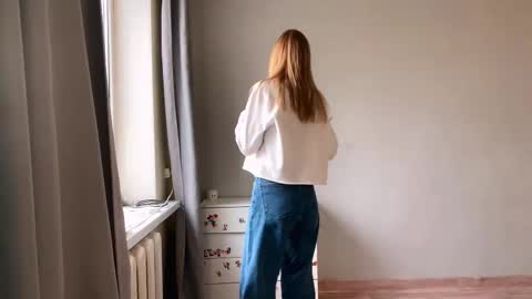 Ella online show from 18, 11, 2025