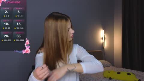 Snapshot of lovely_babyy chatting on 9, 1, 2025 Jenny online show from 9, 1, 2025