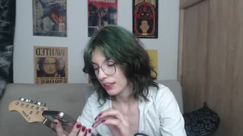 Cassie online show from 2, 2, 2025