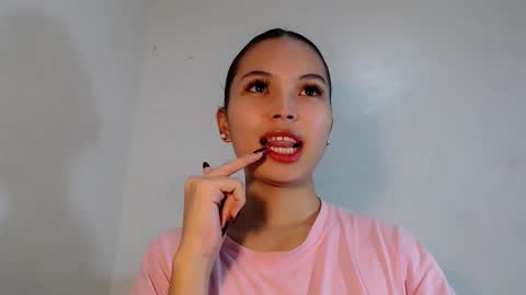 Snapshot of lovely_darlingx chatting on 29, 9, 2025 Precious . online show from 29, 9, 2025