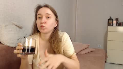 Lovely Hayley online show from 3, 12, 2024