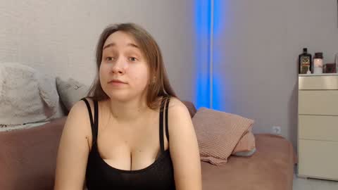 Lovely Hayley online show from 11, 1, 2025