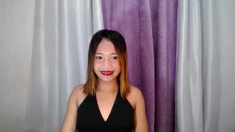 lovely_lianne online show from 10, 10, 2025