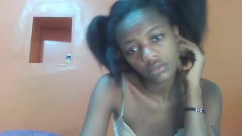 Lovely yvonne online show from 23, 10, 2025