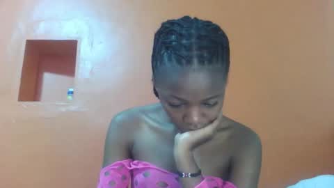 Lovely yvonne online show from 12, 11, 2025