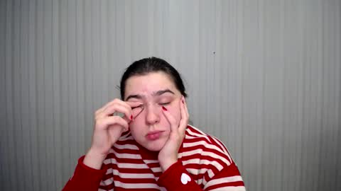 Snapshot of lovelyangel_xx chatting on 2, 12, 2024 lovelyangel_xx online show from 2, 12, 2024