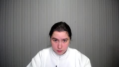 Snapshot of lovelyangel_xx chatting on 5, 12, 2024 lovelyangel_xx online show from 5, 12, 2024