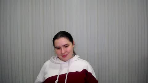 Snapshot of lovelyangel_xx chatting on 24, 12, 2024 lovelyangel_xx online show from 24, 12, 2024