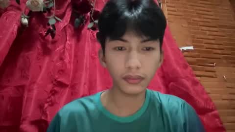 Snapshot of lovelyboy_jm chatting on 7, 5, 2026 lovelyboy_jm online show from 7, 5, 2026