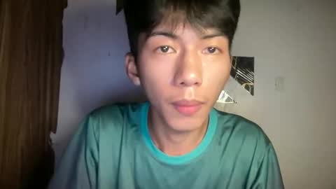 Snapshot of lovelyboy_jm chatting on 8, 5, 2026 lovelyboy_jm online show from 8, 5, 2026