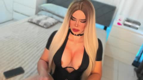 LOVELY CAREL 777 online show from 16, 4, 2026