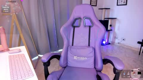   online show from 17, 4, 2026