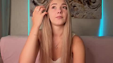 lovelygracee online show from 5, 3, 2026