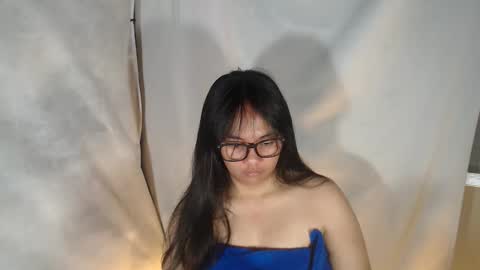 Snapshot of lovelykadita chatting on 12, 10, 2025 Kadita3 online show from 12, 10, 2025