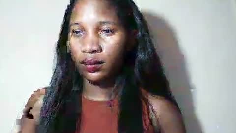 lovelylarra online show from 14, 4, 2026