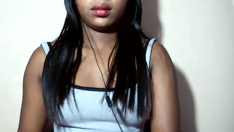 Snapshot of lovelylarra chatting on 6, 7, 2026 lovelylarra online show from 6, 7, 2026