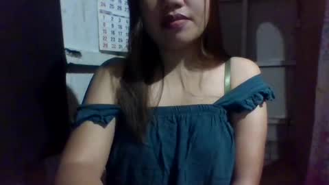 Snapshot of lovelymocha27 chatting on 8, 12, 2024 lovelymocha27s online show from 8, 12, 2024