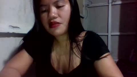 Snapshot of lovelymocha27 chatting on 10, 10, 2025 lovelymocha27s online show from 10, 10, 2025