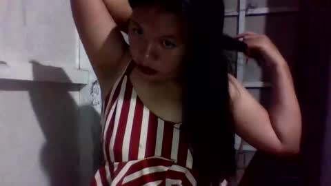 Snapshot of lovelymocha27 chatting on 13, 10, 2025 lovelymocha27s online show from 13, 10, 2025