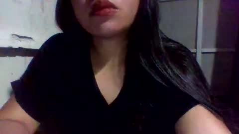 Snapshot of lovelymocha27 chatting on 22, 10, 2025 lovelymocha27s online show from 22, 10, 2025