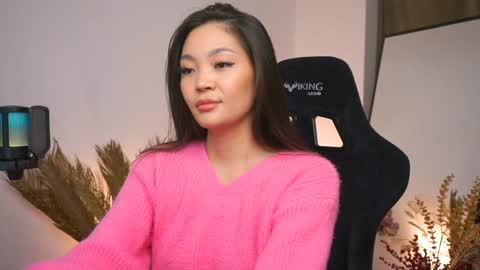 Snapshot of lovelynightt chatting on 23, 1, 2025 kim online show from 23, 1, 2025