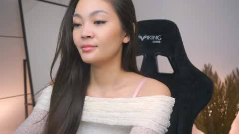 Snapshot of lovelynightt chatting on 24, 1, 2025 kim online show from 24, 1, 2025