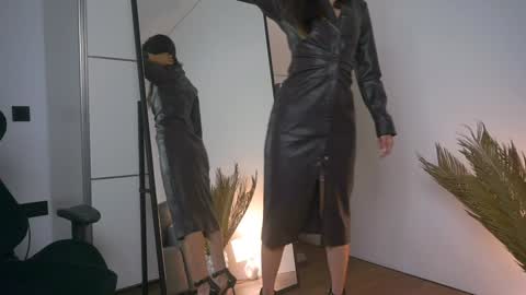 Snapshot of lovelynightt chatting on 28, 1, 2025 kim online show from 28, 1, 2025