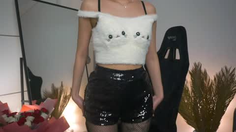 Snapshot of lovelynightt chatting on 1, 2, 2025 kim online show from 1, 2, 2025