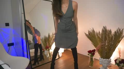 Snapshot of lovelynightt chatting on 8, 2, 2025 kim online show from 8, 2, 2025