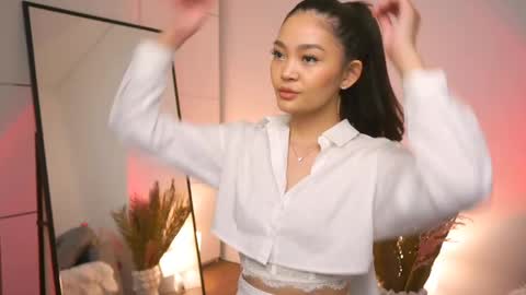 Snapshot of lovelynightt chatting on 14, 2, 2025 kim online show from 14, 2, 2025