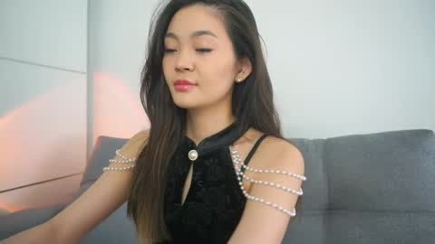 Snapshot of lovelynightt chatting on 24, 2, 2025 kim online show from 24, 2, 2025