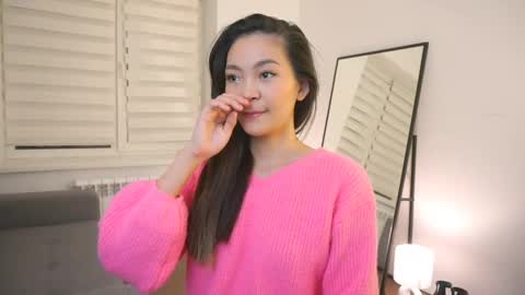 Snapshot of lovelynightt chatting on 4, 3, 2025 kim online show from 4, 3, 2025