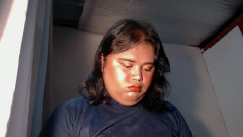 Snapshot of lovelypinaychubsx chatting on 27, 12, 2024 lovely online show from 27, 12, 2024