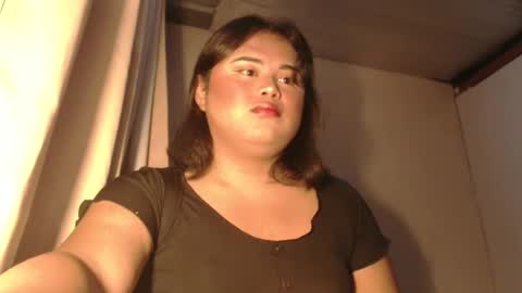 Snapshot of lovelypinaychubsx chatting on 30, 12, 2024 lovely online show from 30, 12, 2024