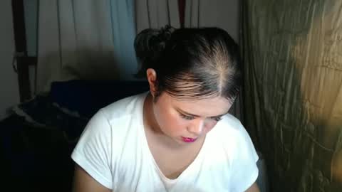 Snapshot of lovelypinaychubsx chatting on 8, 3, 2025 lovely online show from 8, 3, 2025