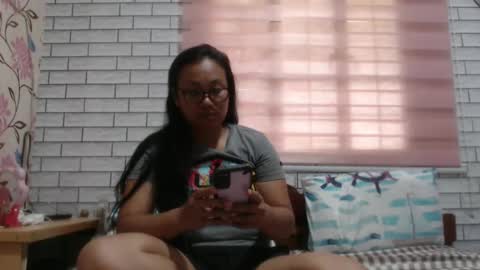 Angelquey online show from 2, 1, 2025