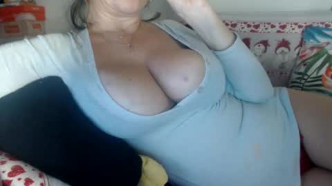 lovelywoman22 online show from 21, 12, 2024