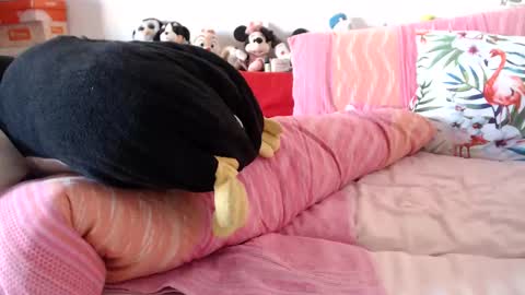 lovelywoman22 online show from 15, 2, 2025