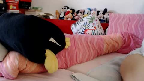 lovelywoman22 online show from 7, 2, 2026