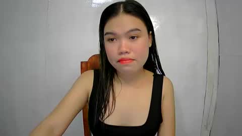 lovemae352295 online show from 25, 1, 2025