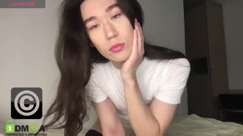 Mikie online show from 19, 1, 2025