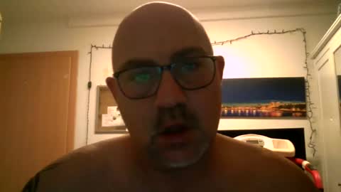 lover010983 online show from 10, 1, 2025