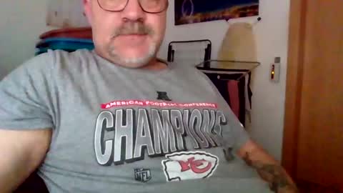 lover010983 online show from 10, 2, 2026