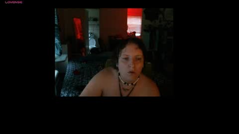 Snapshot of loverbee2727 chatting on 7, 6, 2026 loverbee2727 online show from 7, 6, 2026