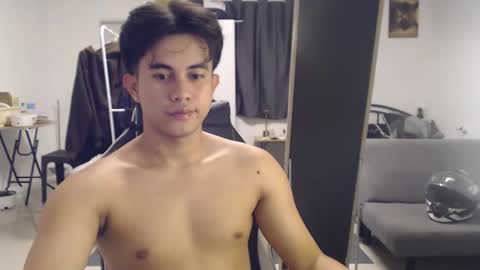 Snapshot of loverboyph04 chatting on 20, 9, 2025 loverboyph04 online show from 20, 9, 2025