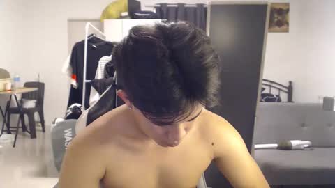 Snapshot of loverboyph04 chatting on 24, 9, 2025 loverboyph04 online show from 24, 9, 2025