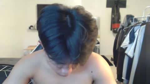 Snapshot of loverboyph04 chatting on 22, 11, 2025 loverboyph04 online show from 22, 11, 2025