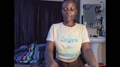 Snapshot of lovergirl2003 chatting on 11, 3, 2025 Kate online show from 11, 3, 2025