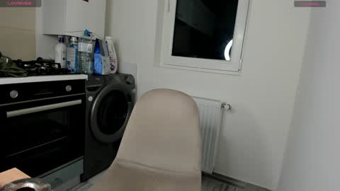 Snapshot of lovermike_ chatting on 18, 12, 2024 Mike online show from 18, 12, 2024